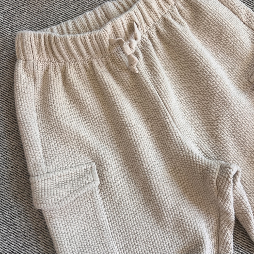 Rylee + Cru Cream Sweatpants Cozy Loungewear